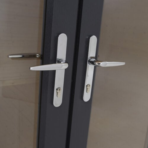 Log Cabin Handles Outside 1000px