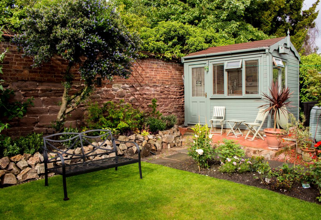 What’s The Difference Between A Summerhouse And A Shed?